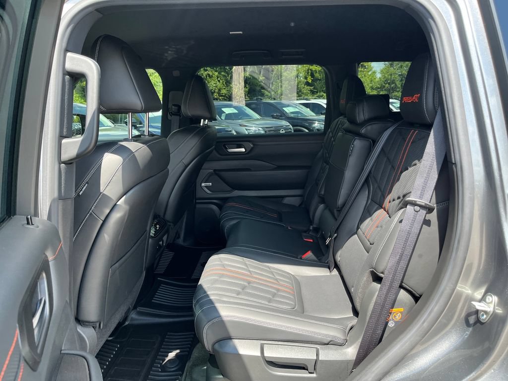 Used 2026 Nissan Armada PRO-4X AWD/4WD image 27