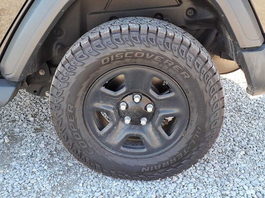 Used 2021 Jeep Wrangler Unlimited Sport image 35