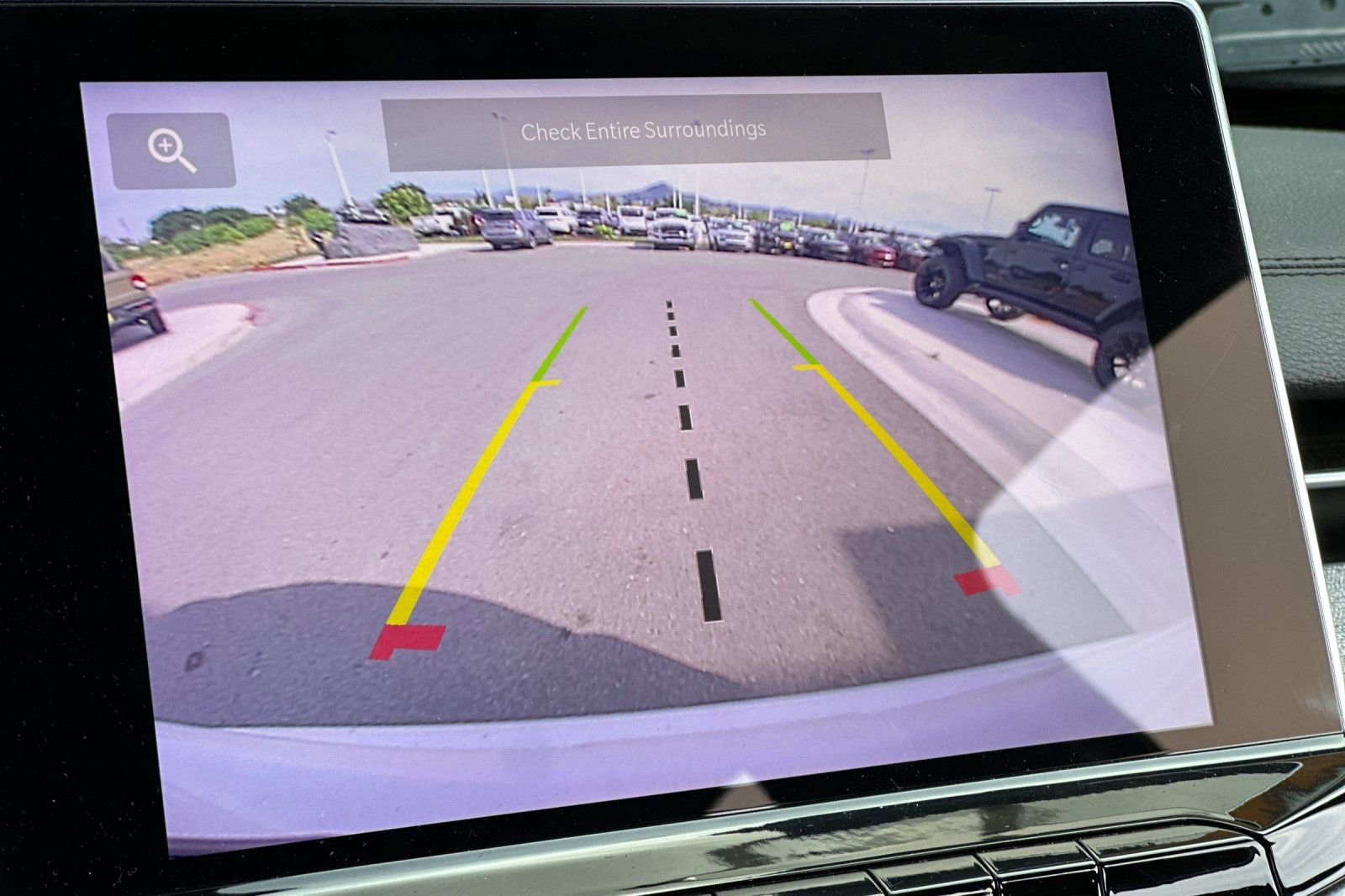 Used 2024 Jeep Compass Latitude image 23