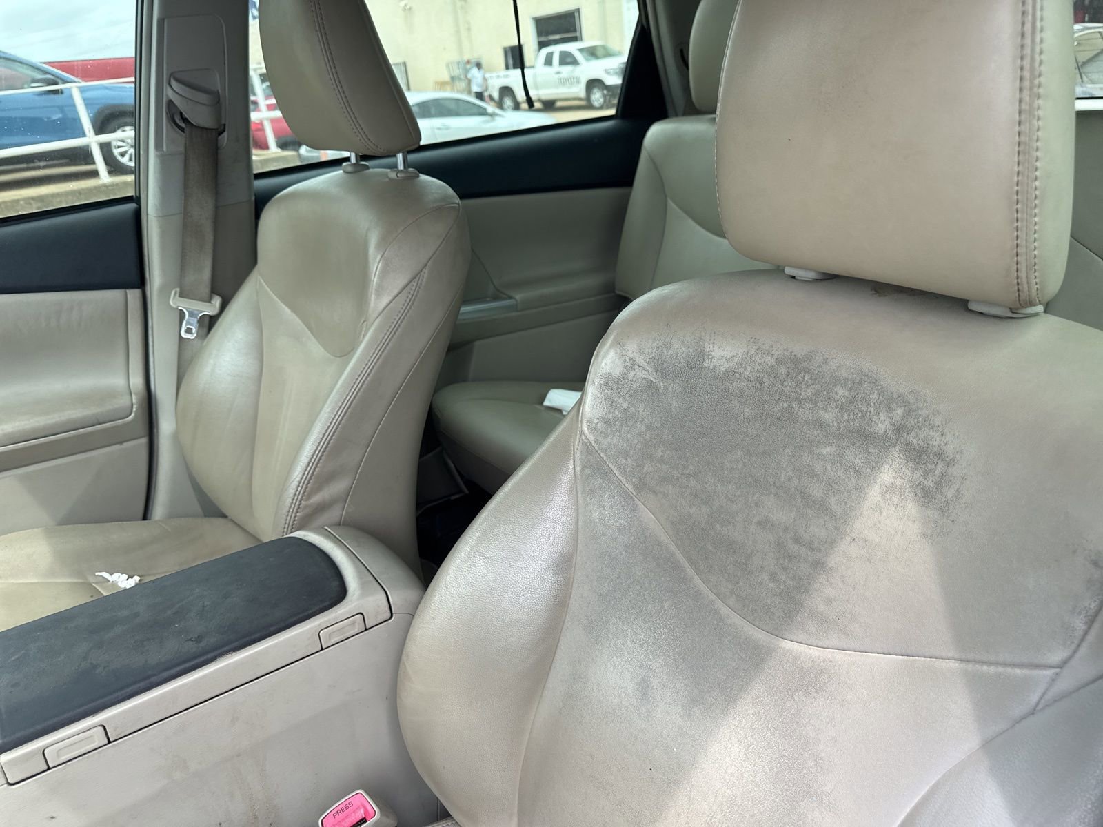 Used 2013 Toyota Prius V Five image 6