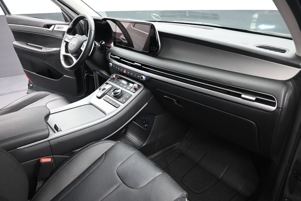 Used 2025 Hyundai Palisade SEL FWD image 19