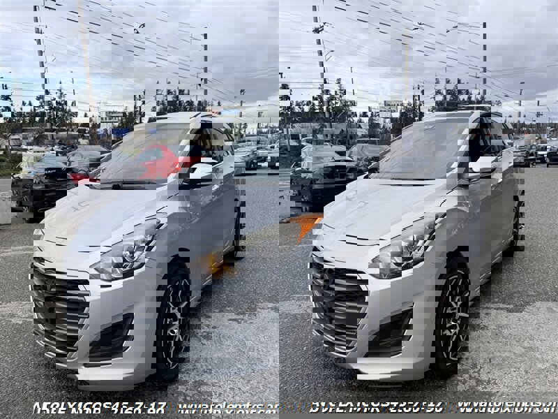 Used 2016 Hyundai Elantra GT image 3