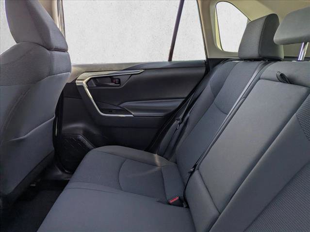 Used 2020 Toyota RAV4 LE image 17