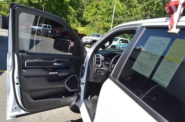 Used 2022 RAM 1500 Laramie w/ Sport Appearance Package image 15