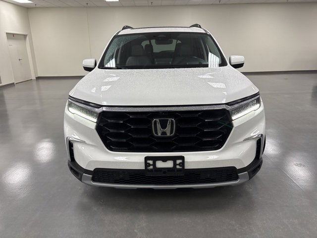Used 2023 Honda Pilot Elite image 2
