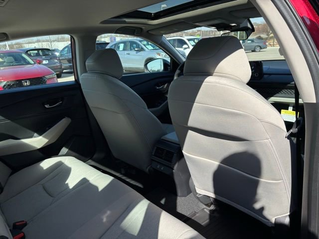 Used 2025 Honda Accord SE image 27