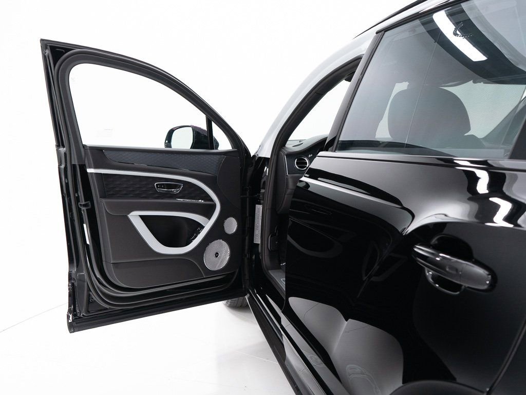 New 2026 Bentley Bentayga Speed image 4