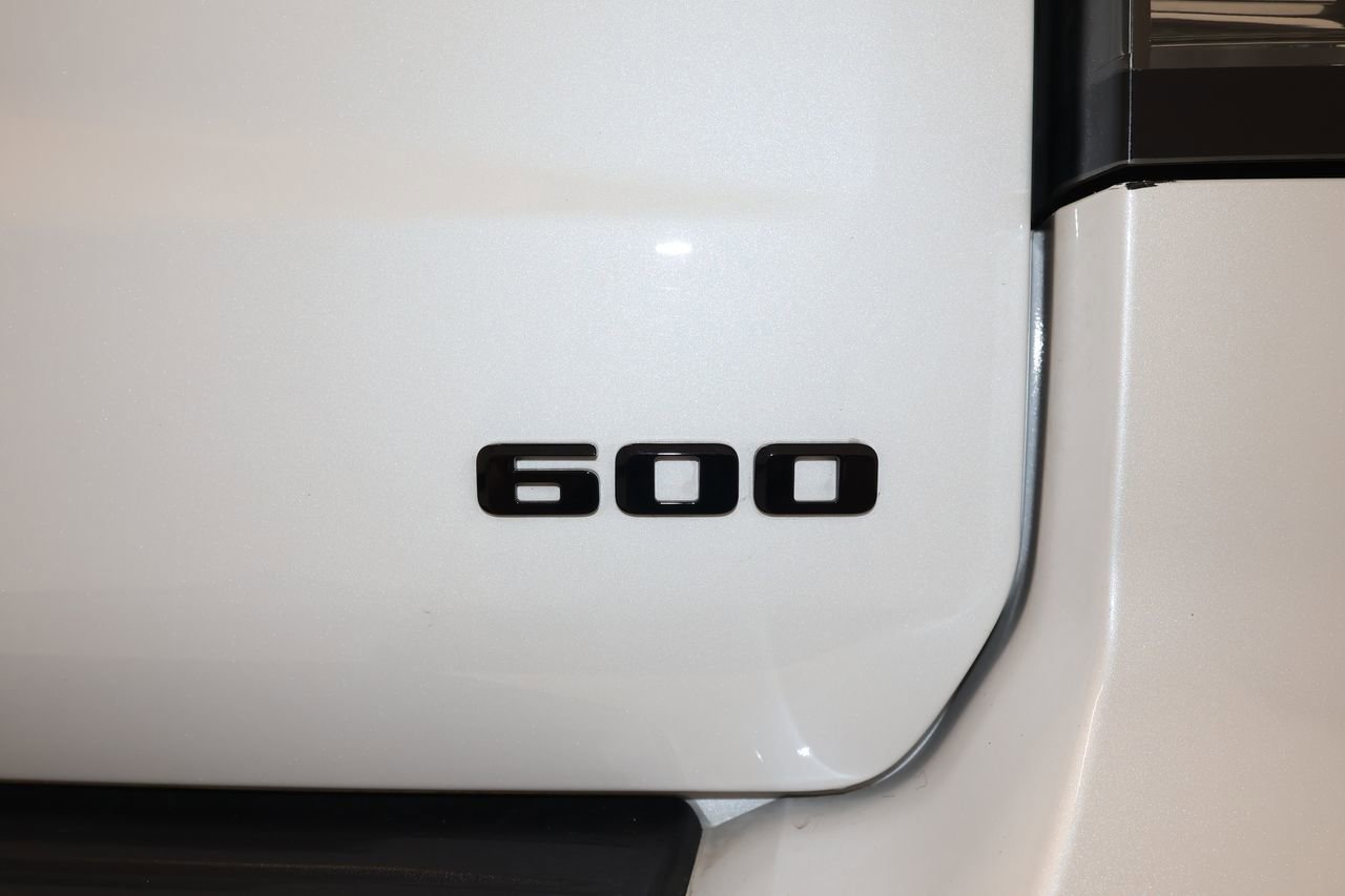 Certified 2024 Cadillac Escalade ESV Sport Platinum w/ LPO, ONYX Package AWD/4WD image 42