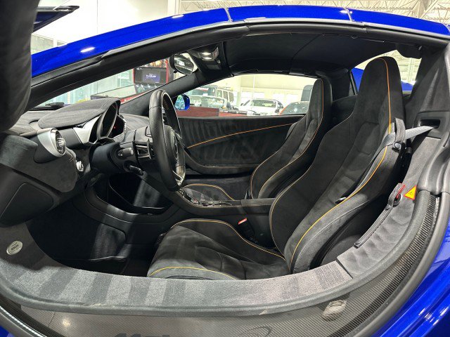 Used 2015 McLaren 650S Spider RWD image 6