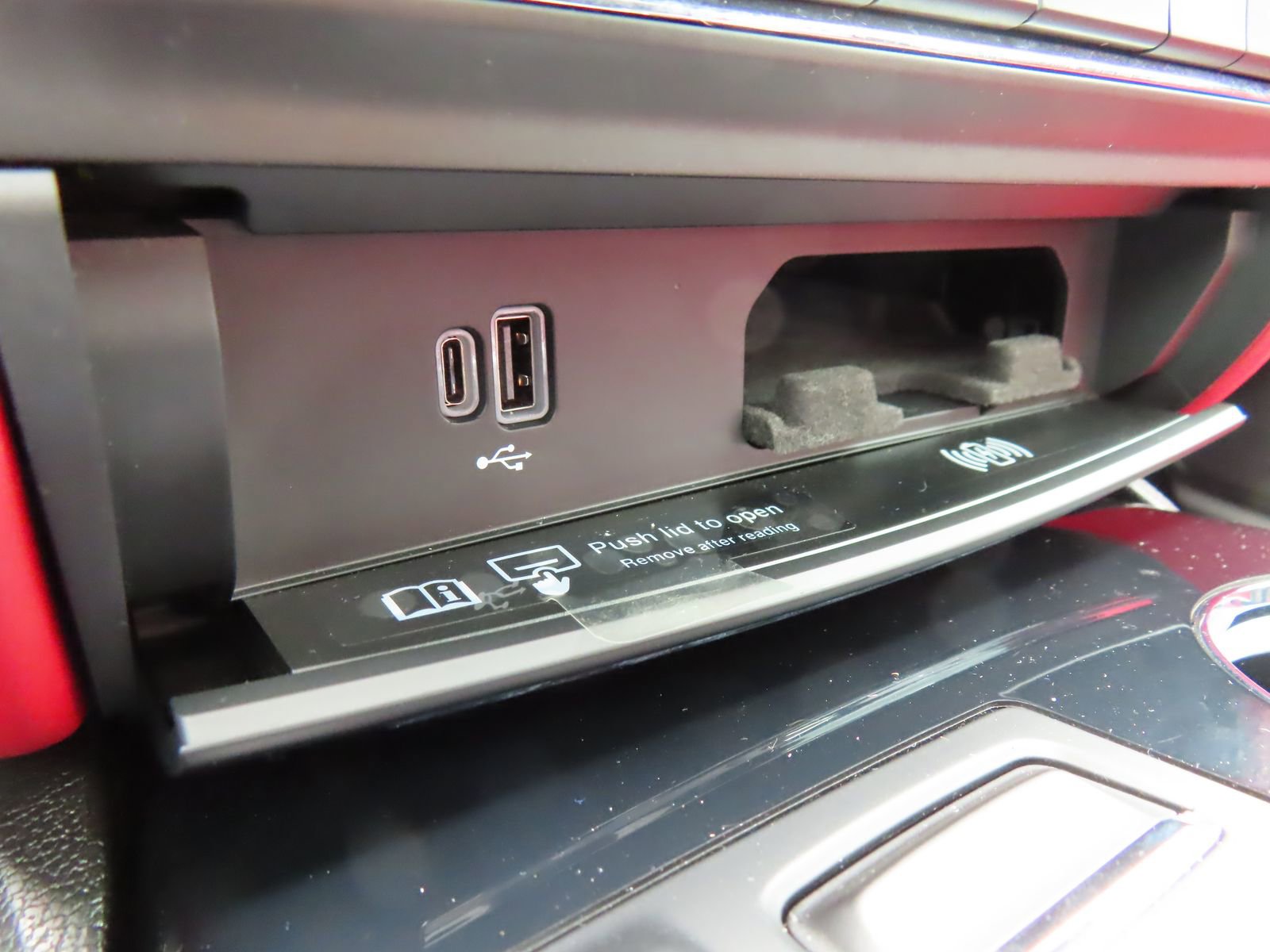 Used 2022 Maserati Quattroporte Modena Q4 image 32