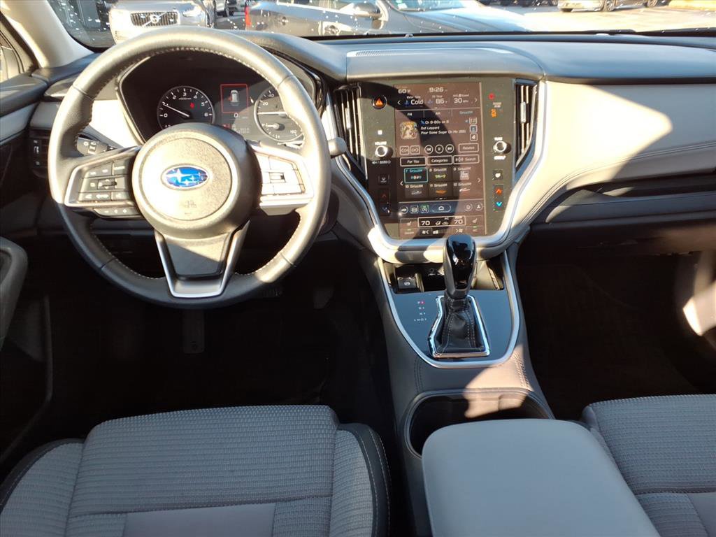 Used 2025 Subaru Outback Premium image 13