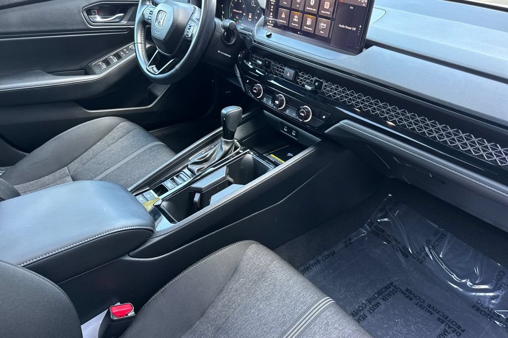 Certified 2025 Honda Accord Sport image 13