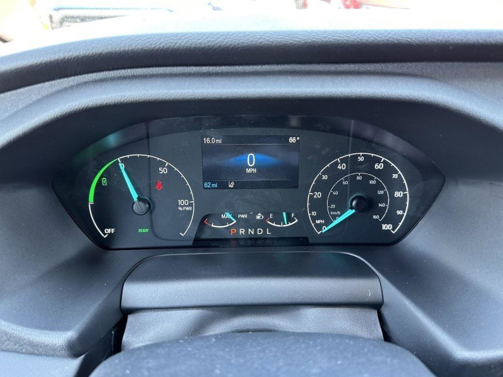 Used 2023 Ford E-Transit Medium Roof image 21