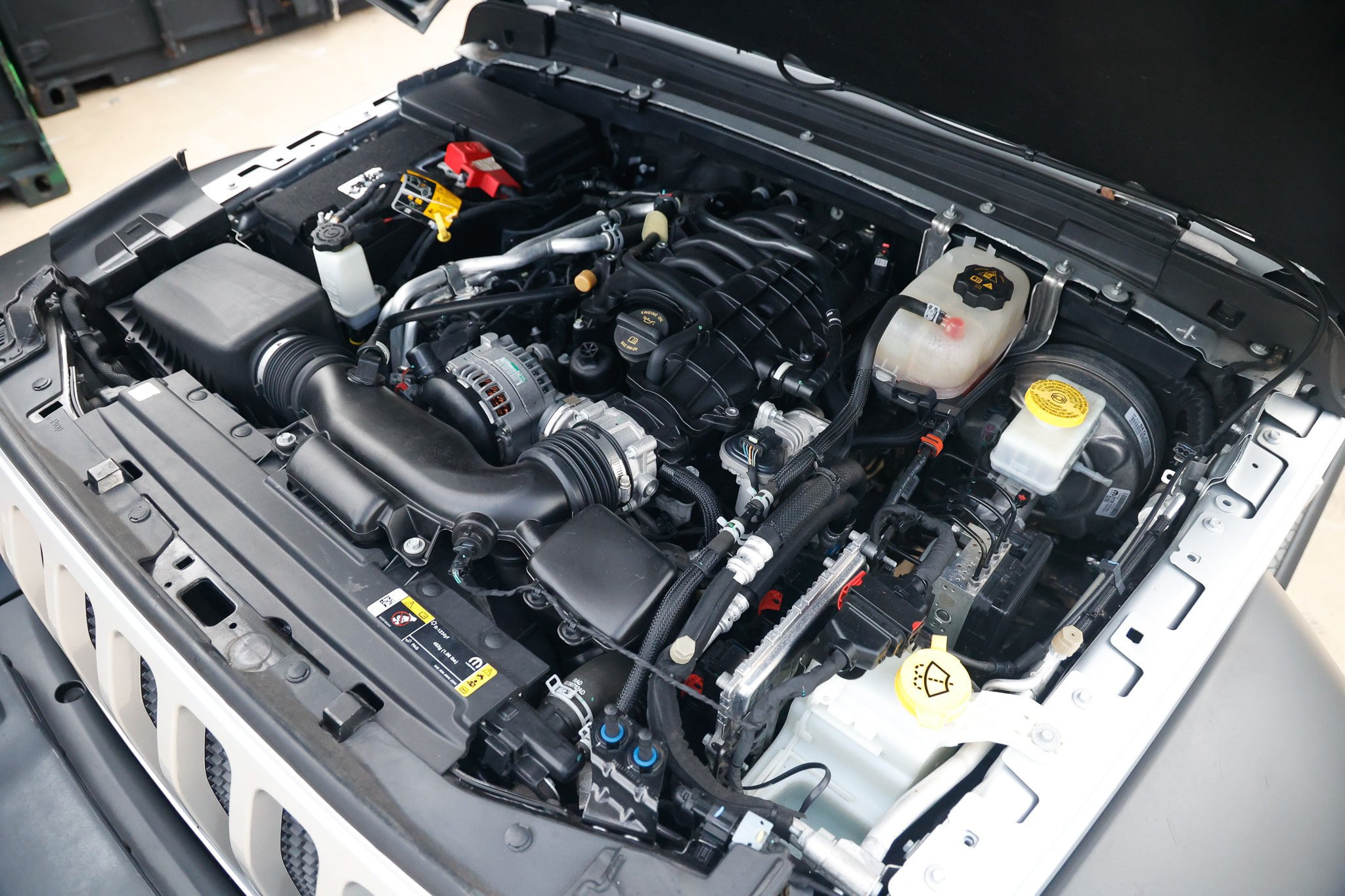 Used 2022 Jeep Wrangler Sport AWD/4WD image 49