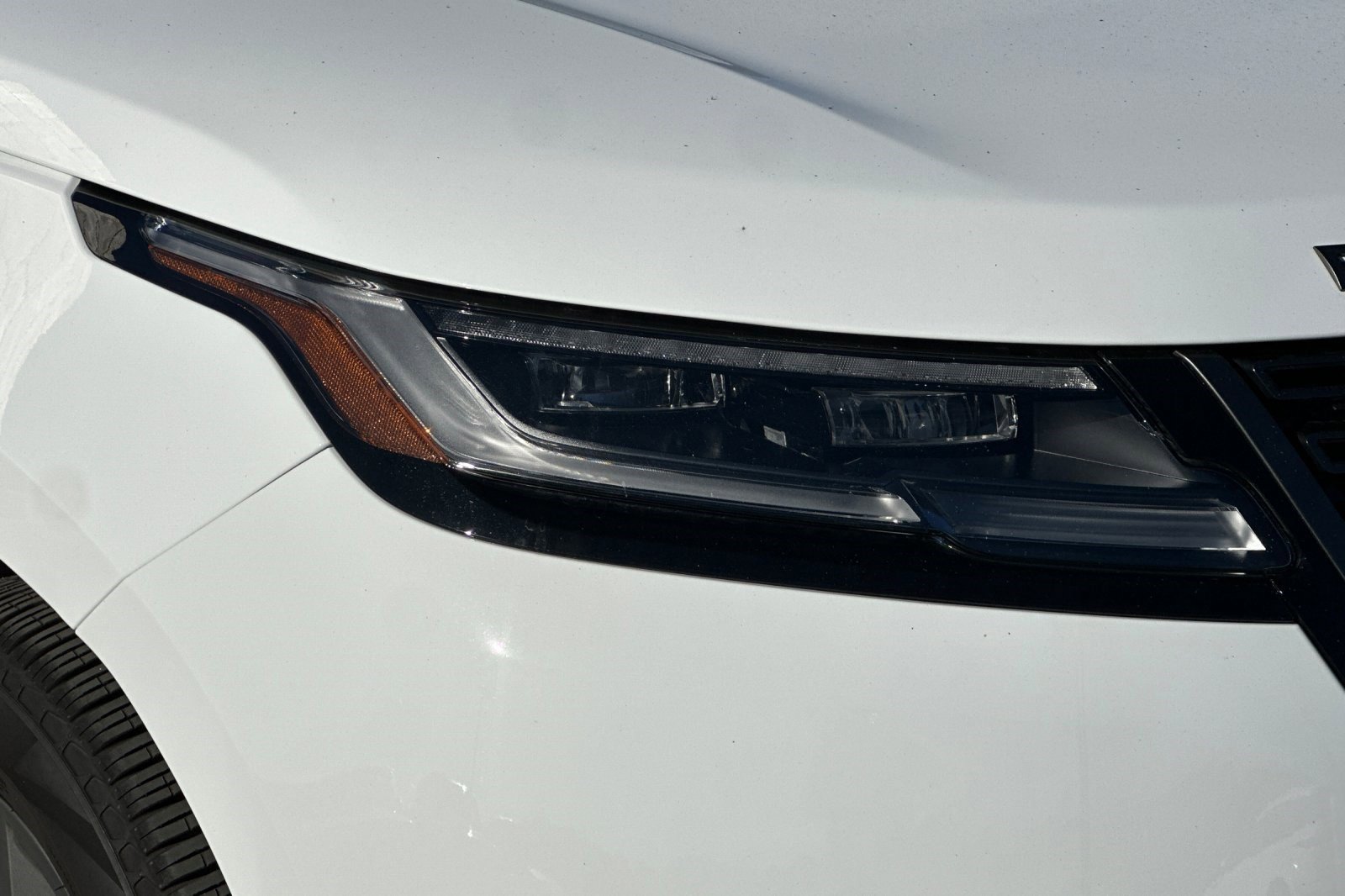 Used 2026 Land Rover Range Rover Velar Dynamic SE image 12