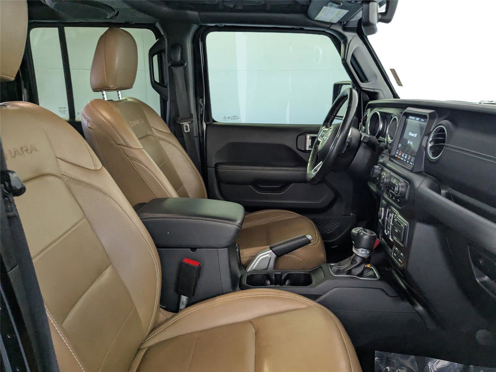 Used 2021 Jeep Wrangler Unlimited Sahara w/ Cold Weather Group image 26