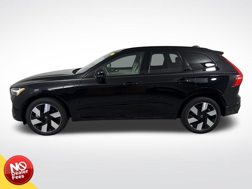Used 2025 Volvo XC60 T8 Plus w/ Protection Package Premier AWD/4WD image 6
