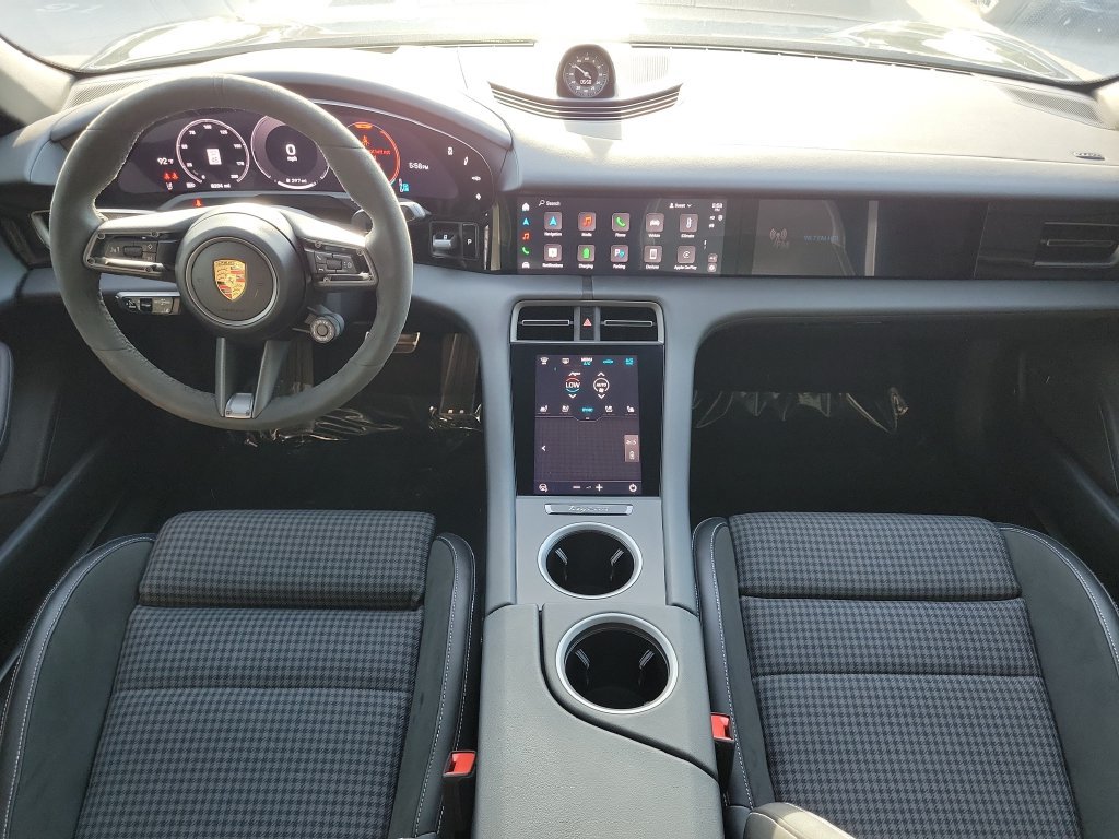 Certified 2025 Porsche Taycan 4S AWD/4WD image 21