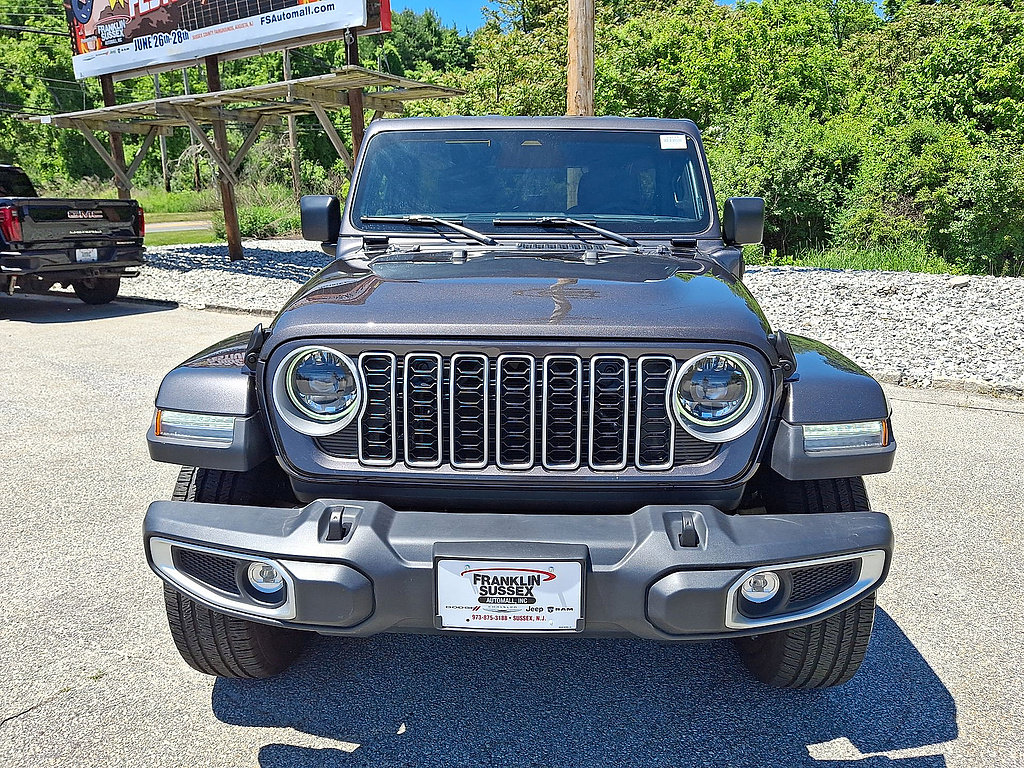 Used 2025 Jeep Wrangler Unlimited Sahara w/ Safety Group AWD/4WD image 29