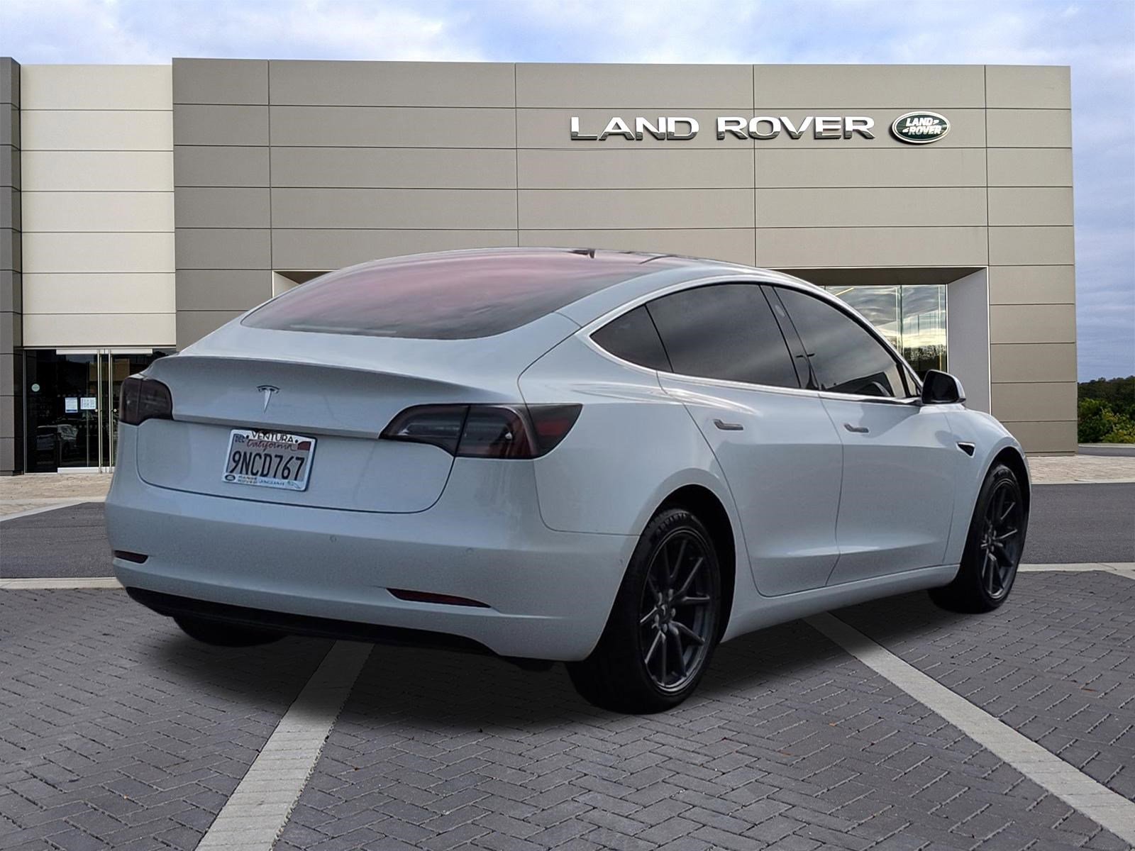 Used 2018 Tesla Model 3 Long Range image 5