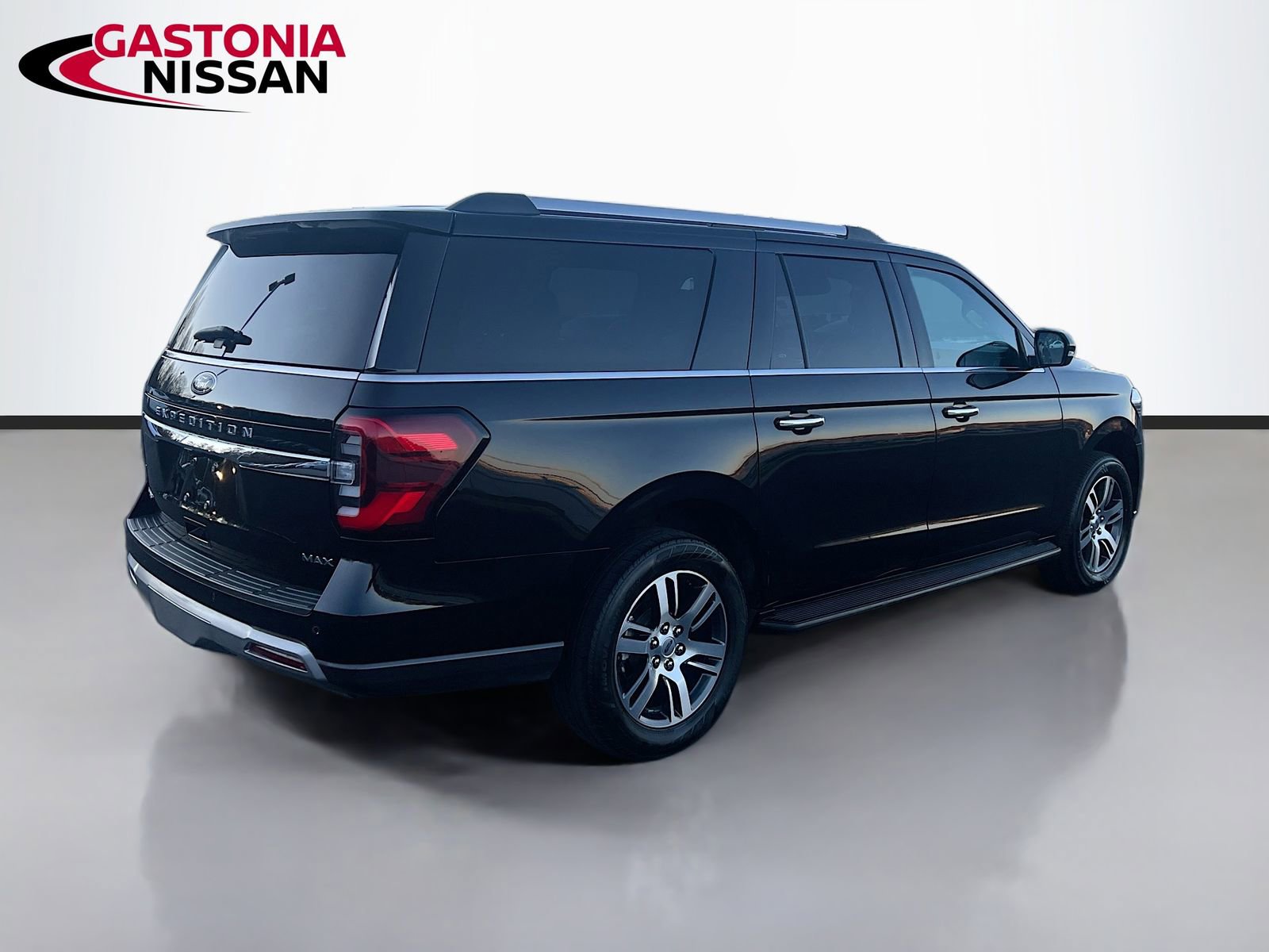 Used 2024 Ford Expedition Max Limited image 9