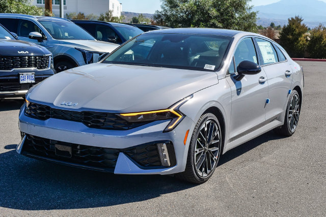 New 2027 Kia K5 GT FWD image 4