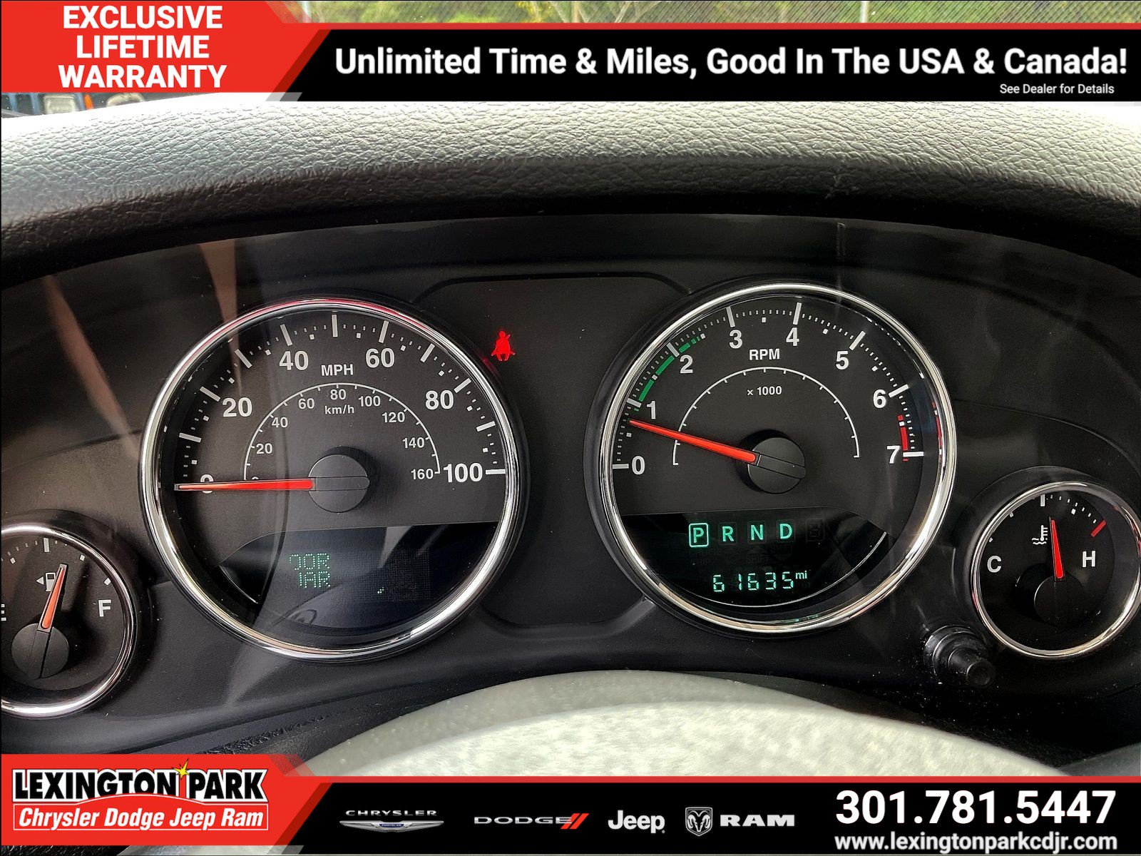 Used 2017 Jeep Wrangler Unlimited Rubicon w/ Dual Top Group AWD/4WD image 13
