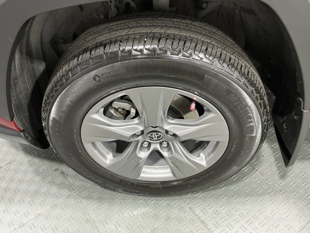 Used 2024 Toyota RAV4 XLE image 35