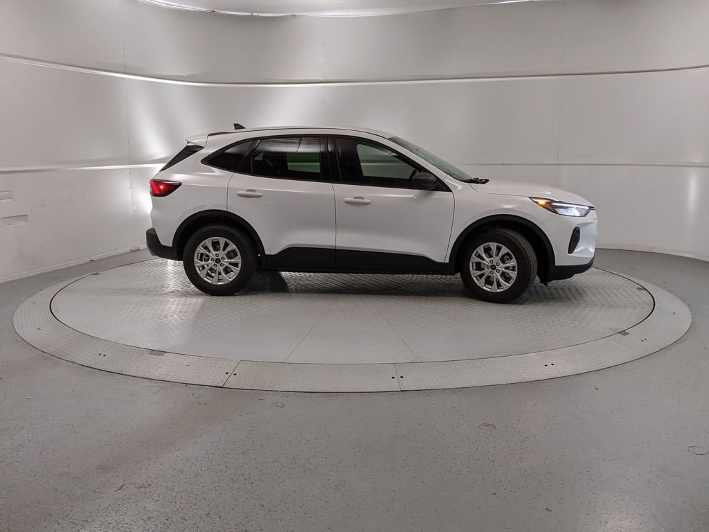 New 2026 Ford Escape Active image 2