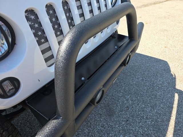 Used 2017 Jeep Wrangler Unlimited Sport w/ Connectivity Group AWD/4WD image 24