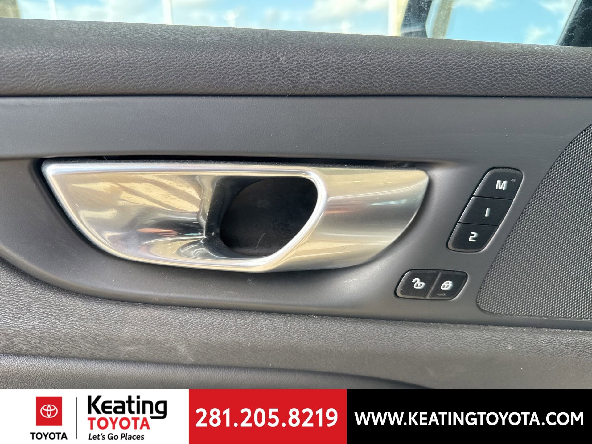 Used 2024 Volvo S60 B5 Plus image 12