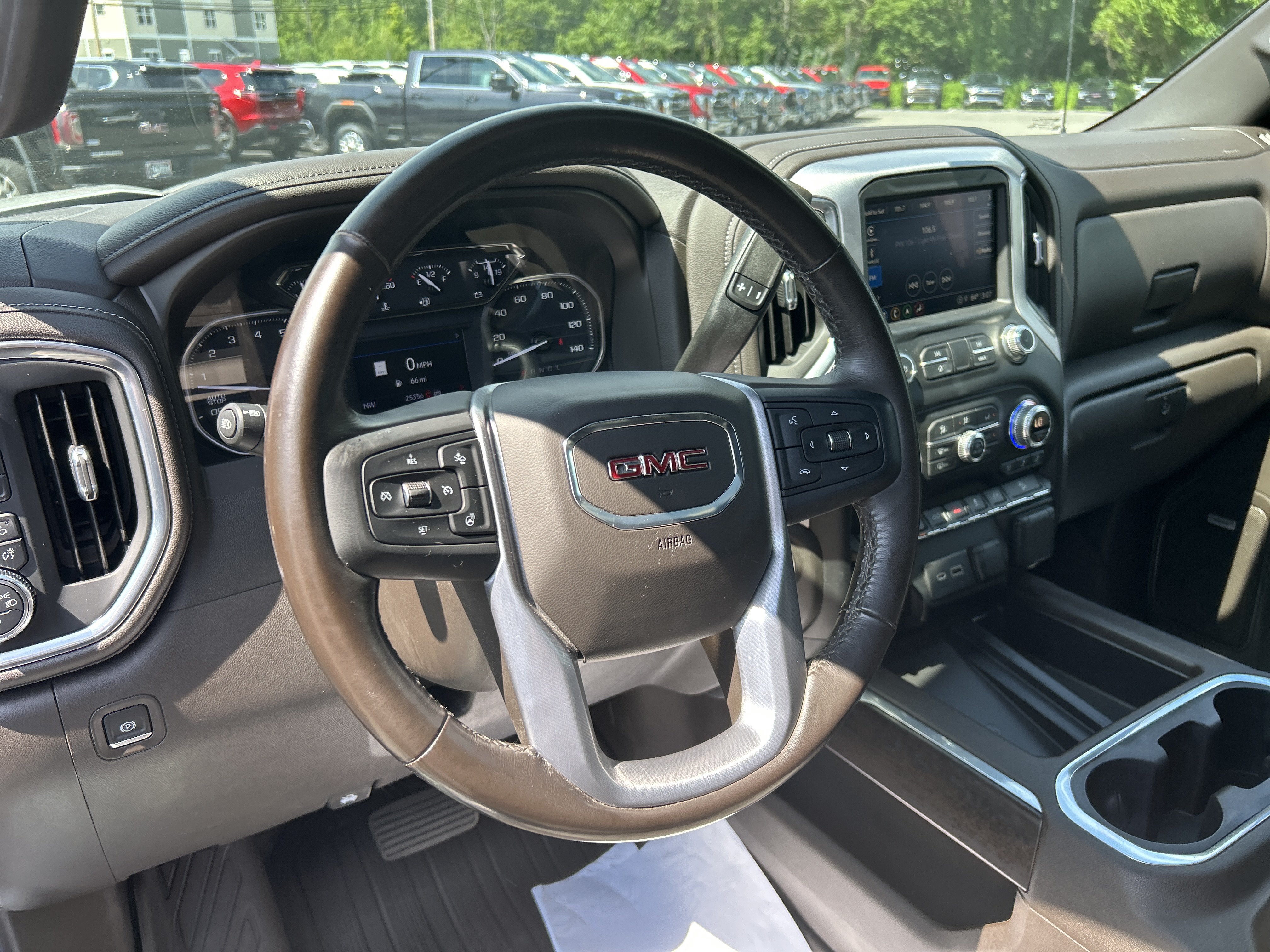 Used 2021 GMC Sierra 1500 SLT w/ SLT Premium Plus Package AWD/4WD image 25