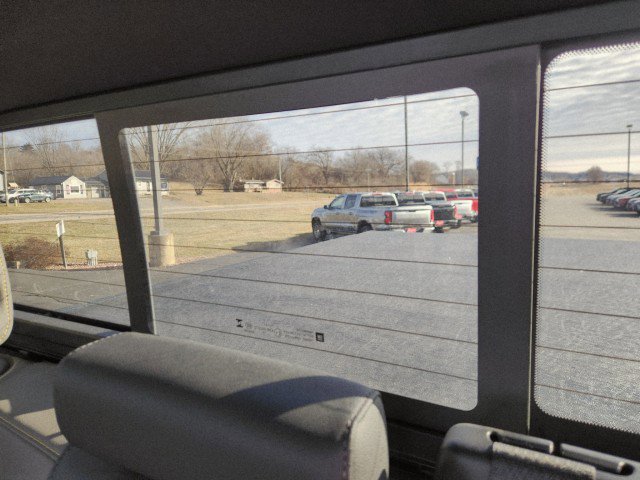 Used 2024 Chevrolet Silverado 2500 ZR2 w/ Technology Package image 28