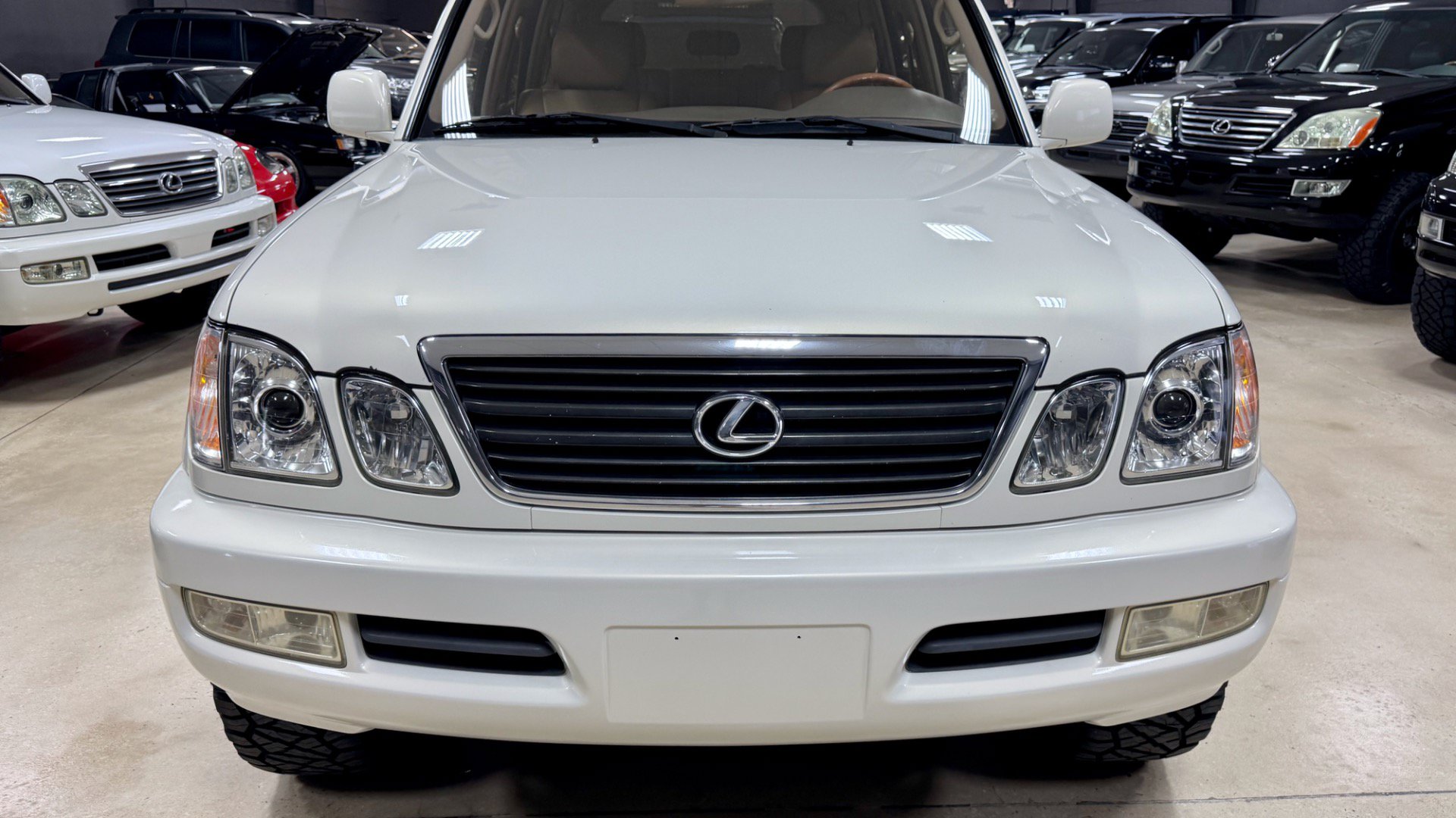 Used 2000 Lexus LX 470 4WD image 17