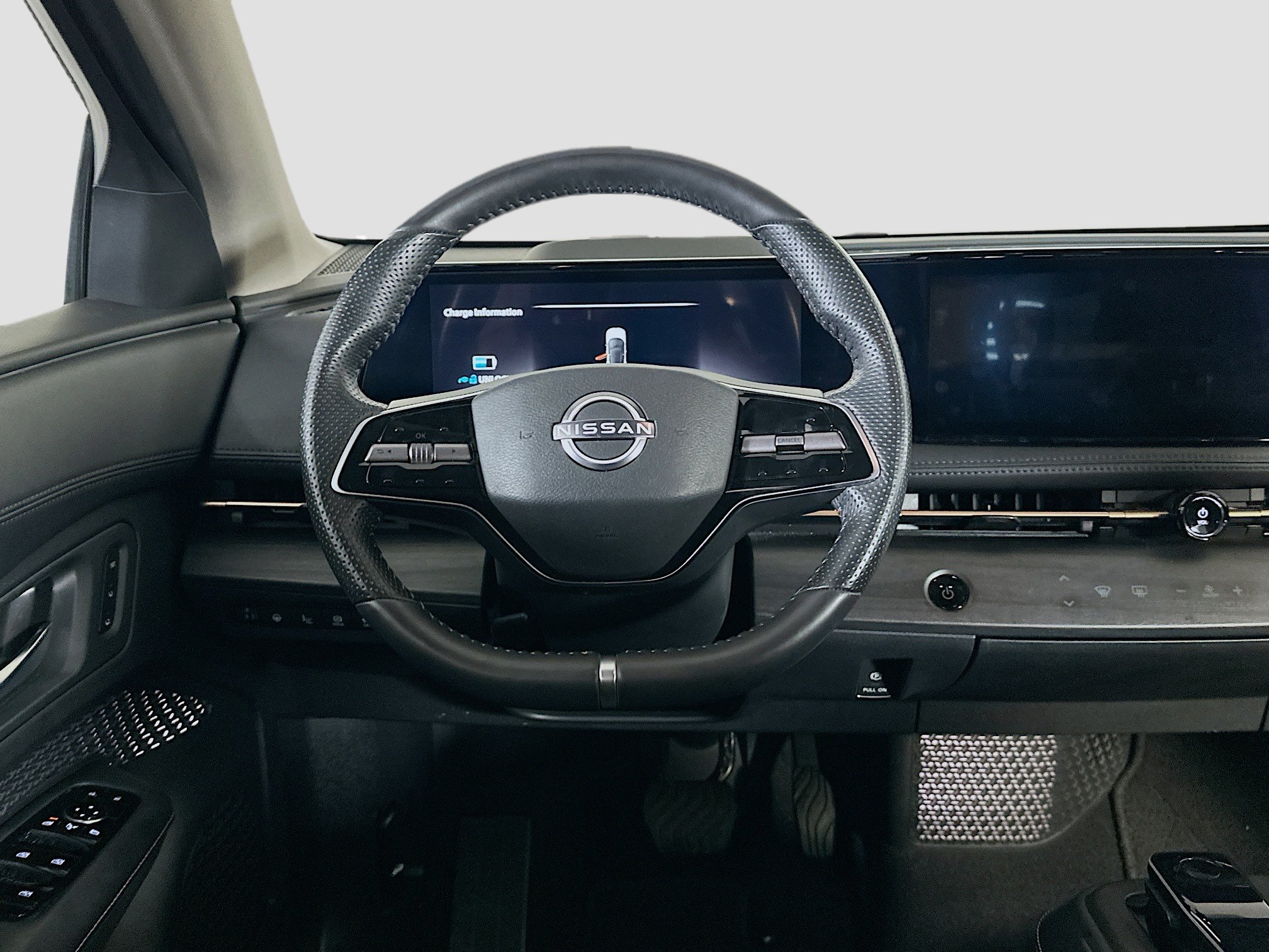 Used 2024 Nissan Ariya FWD image 18