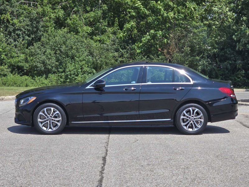 Used 2018 Mercedes-Benz C 300 4MATIC Sedan image 17