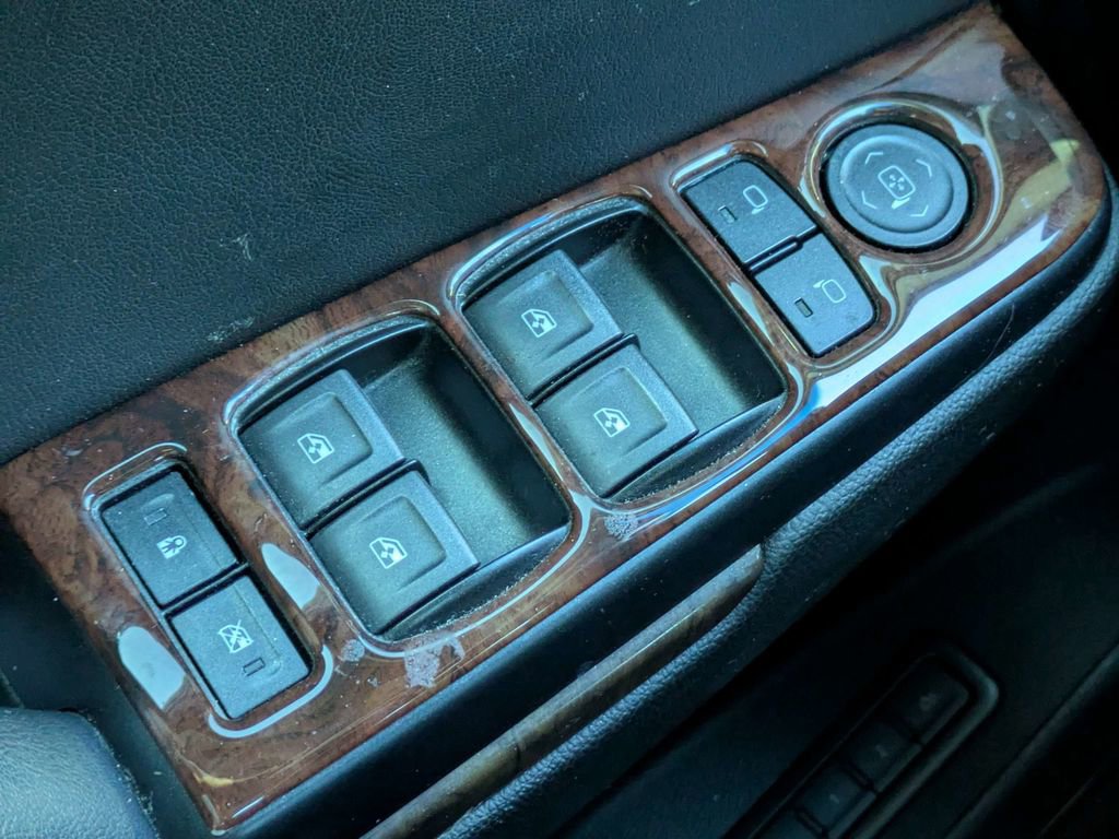 Used 2019 Chevrolet Tahoe LT image 26