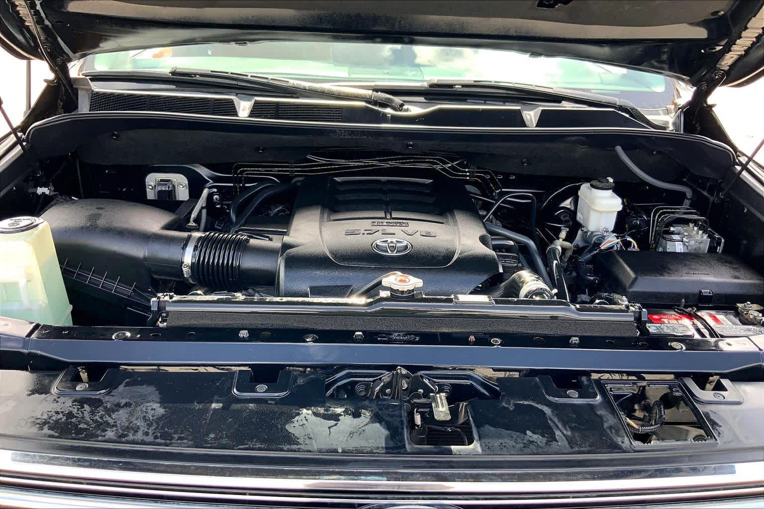 Used 2018 Toyota Tundra 1794 Edition AWD/4WD image 31