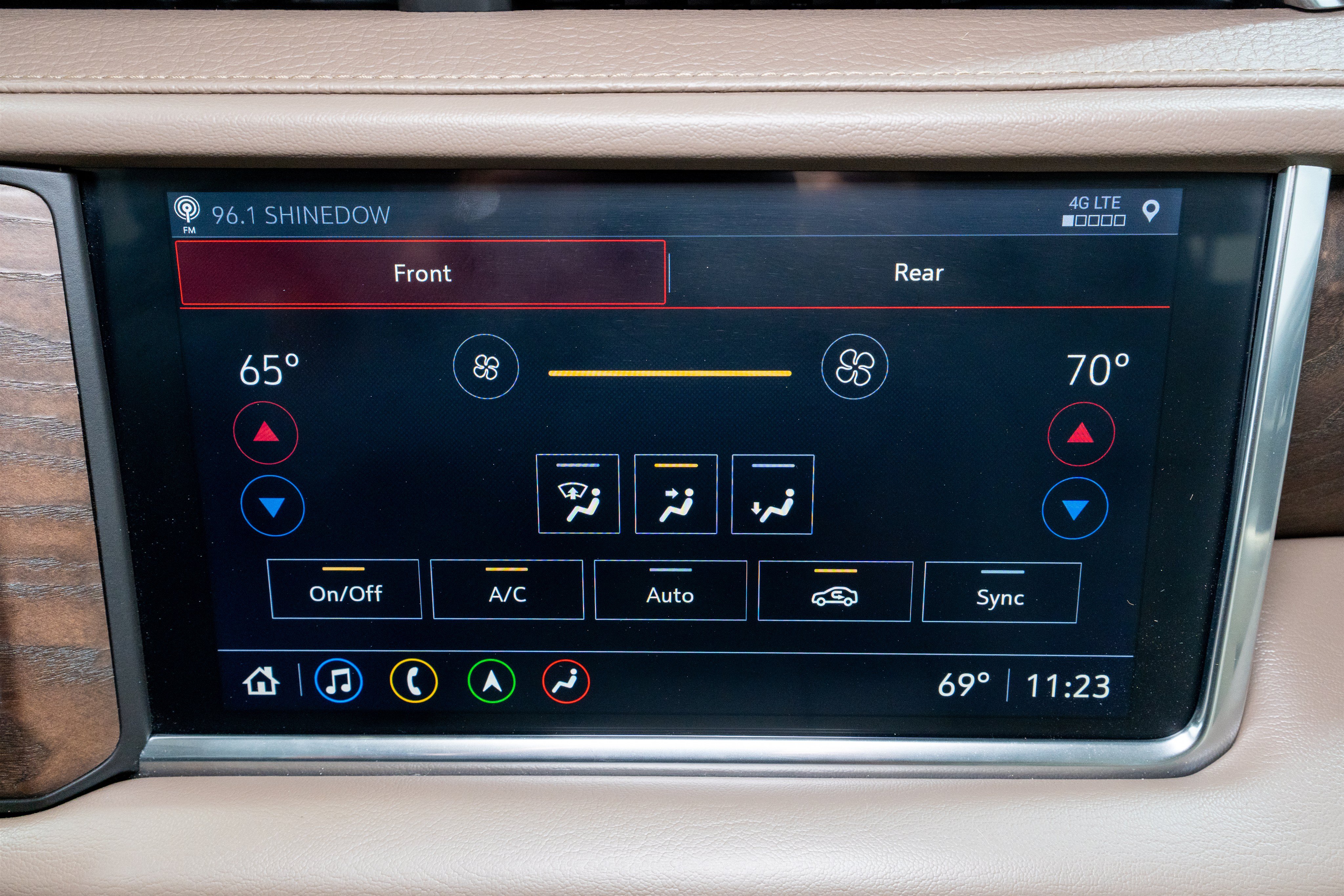 Used 2021 GMC Yukon Denali w/ Advanced Technology Package RWD image 22