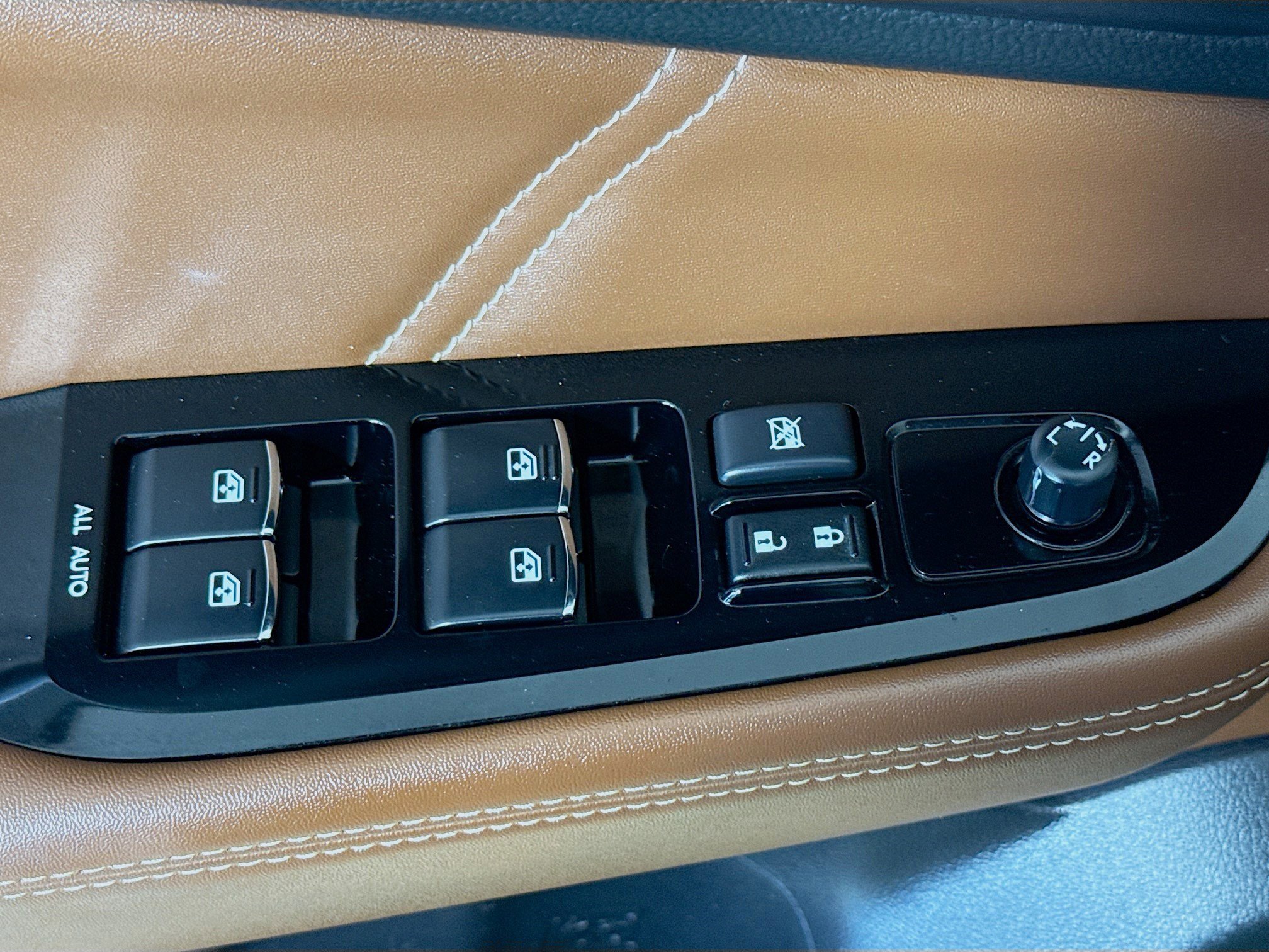 Used 2019 Subaru Outback 2.5i Touring w/ Popular Package #3A image 24