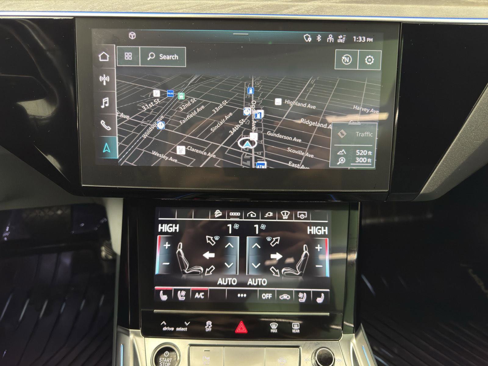 Used 2022 Audi e-tron Prestige w/ Prestige Package AWD/4WD image 25