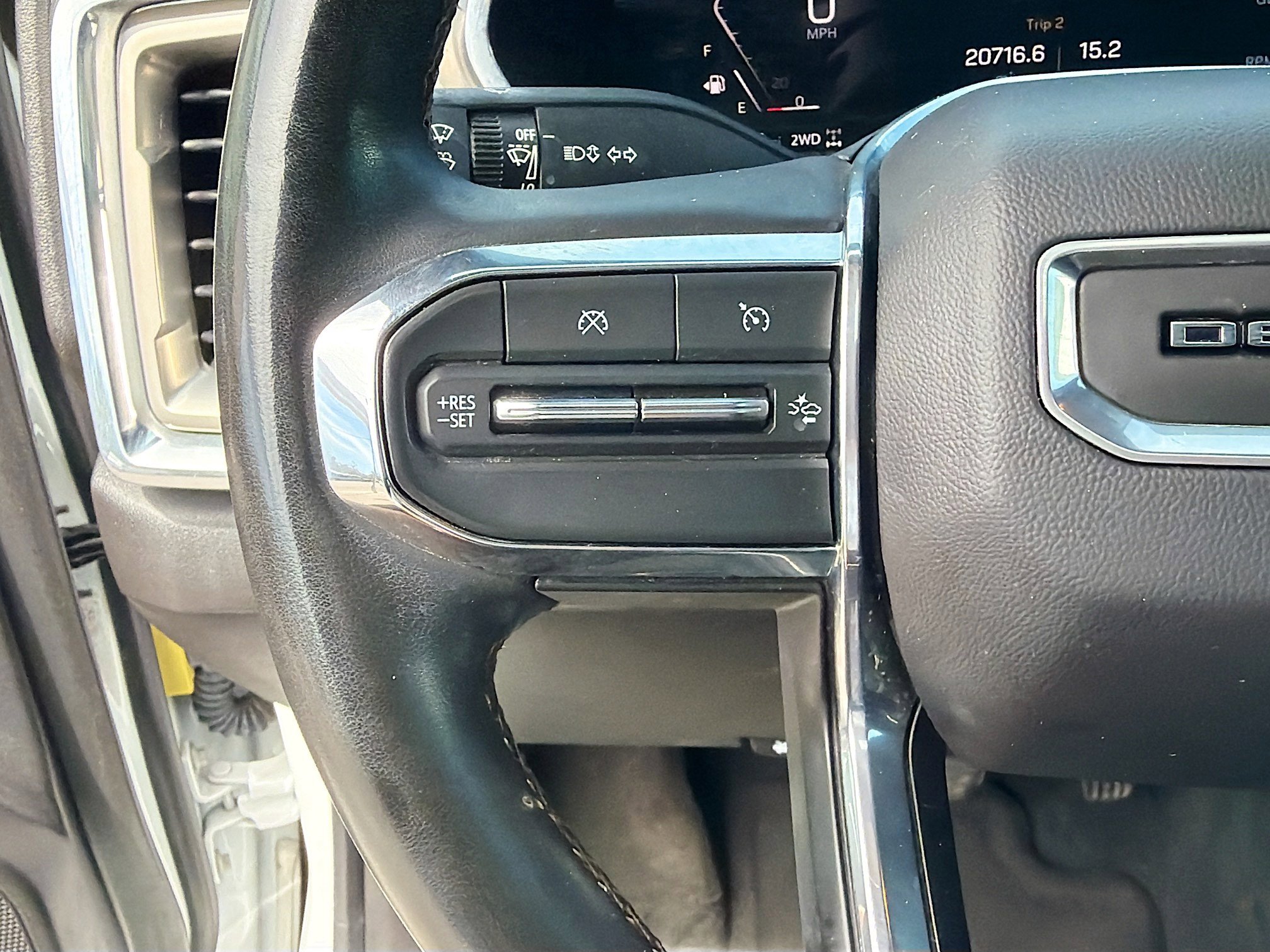 Used 2023 GMC Canyon Denali image 37