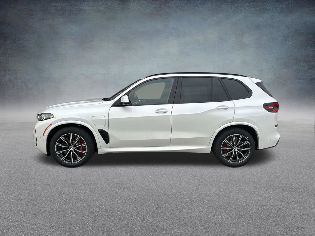 Used 2026 BMW X5 xDrive50e AWD/4WD image 6