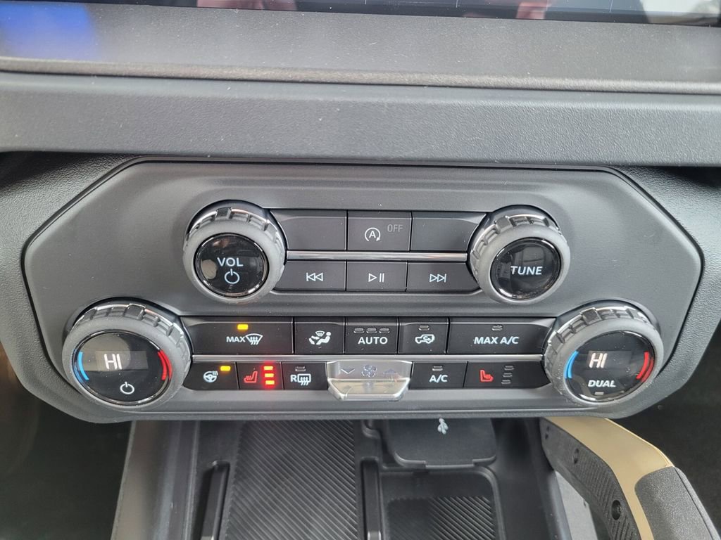 New 2026 Ford Bronco Badlands w/ Sasquatch Package image 19