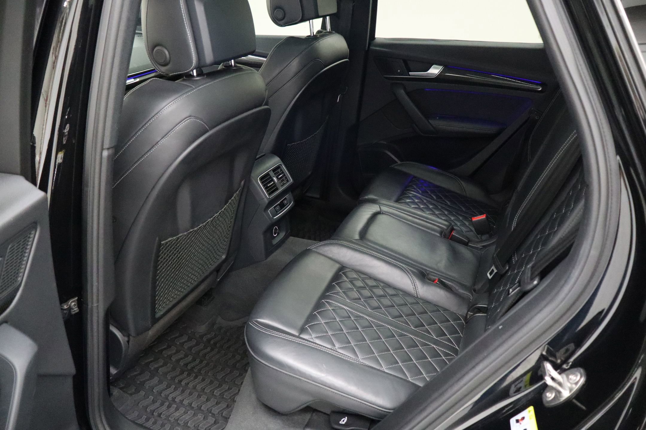 Used 2018 Audi SQ5 Prestige w/ Prestige Package image 27