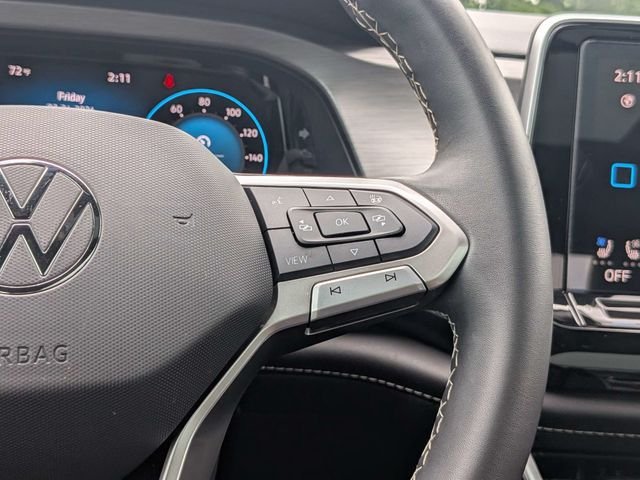 Used 2024 Volkswagen Atlas Cross Sport SE FWD image 26