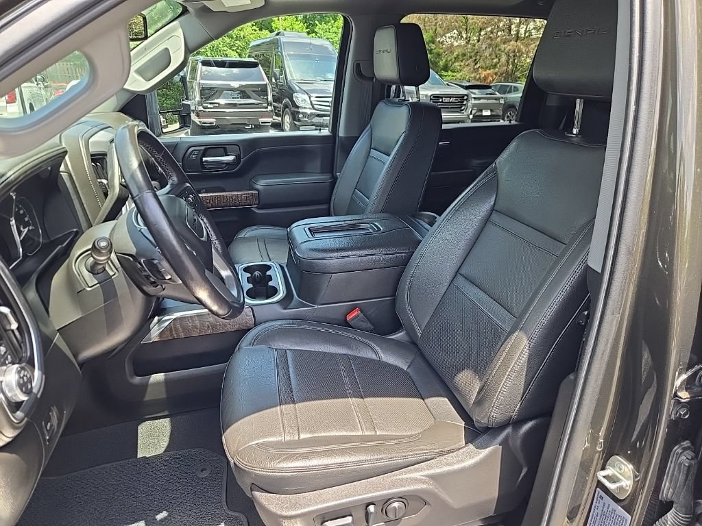 Used 2022 GMC Sierra 2500 Denali AWD/4WD image 16