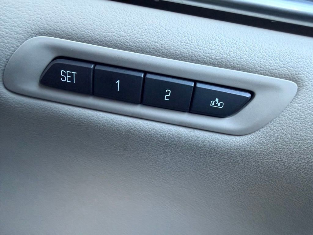 Used 2017 Cadillac XTS Luxury w/ Driver Awareness Package image 21