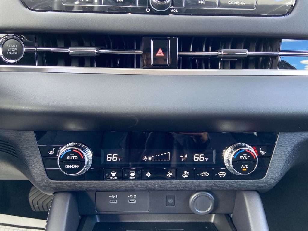 New 2025 Mitsubishi Outlander AWD image 28