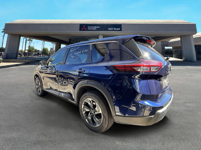Used 2024 Nissan Rogue SV AWD/4WD image 8